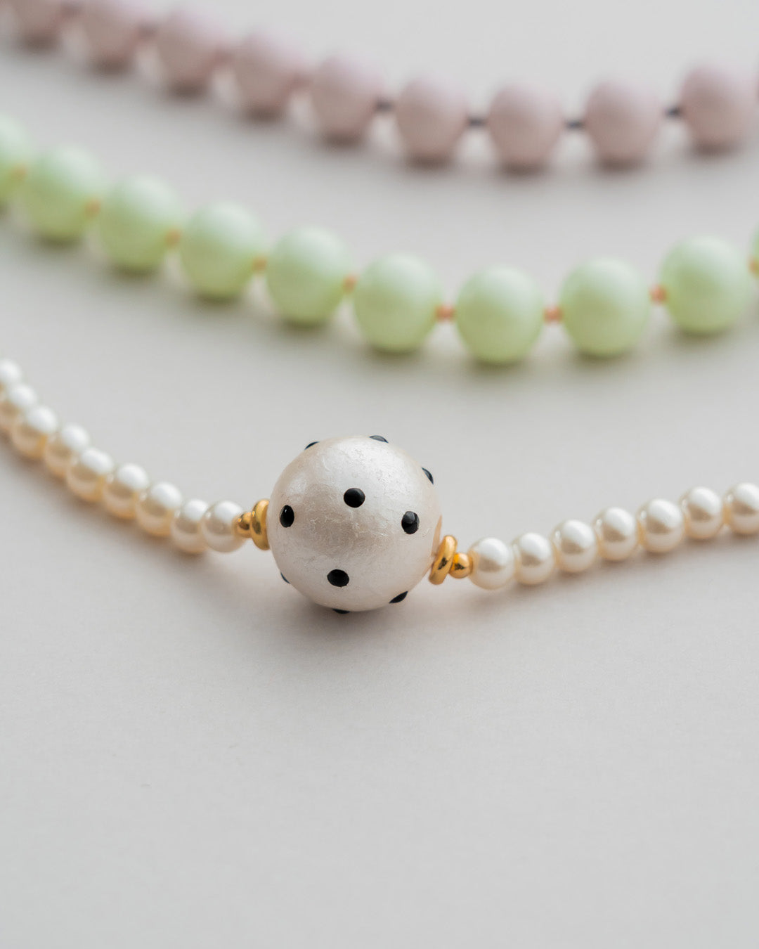 Collar Dots